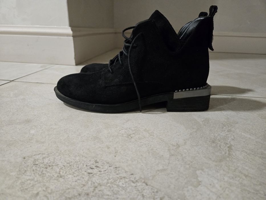 Дамски обувки набук