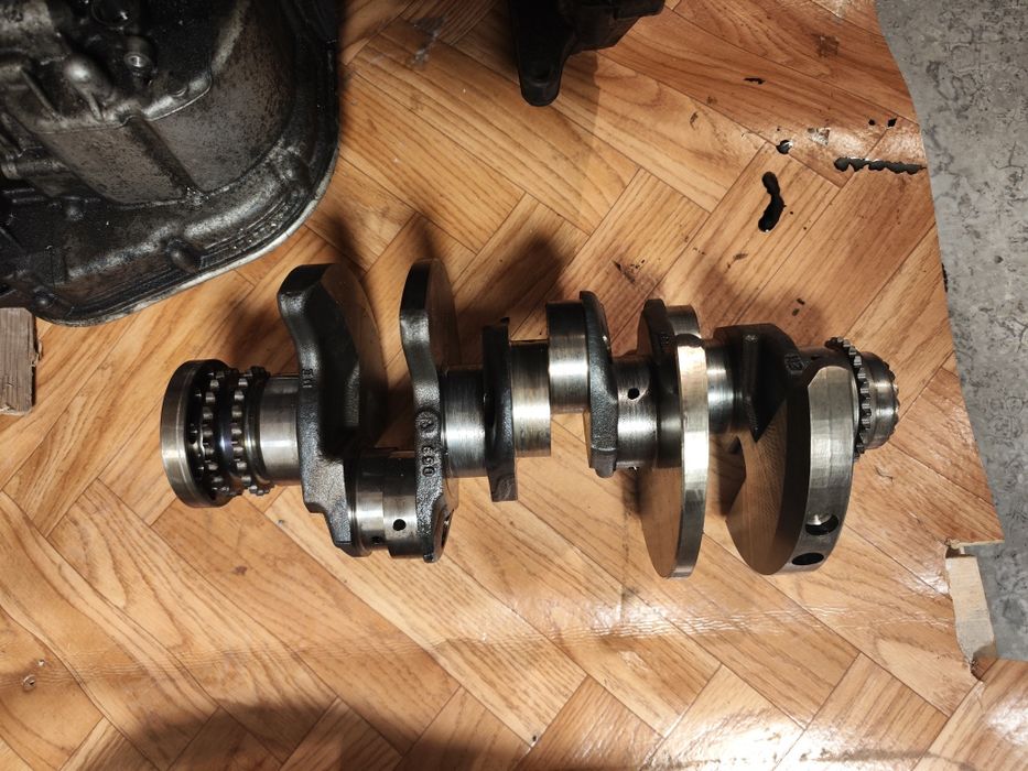 Ппродавам двигател CRT 3.0 TDI на части