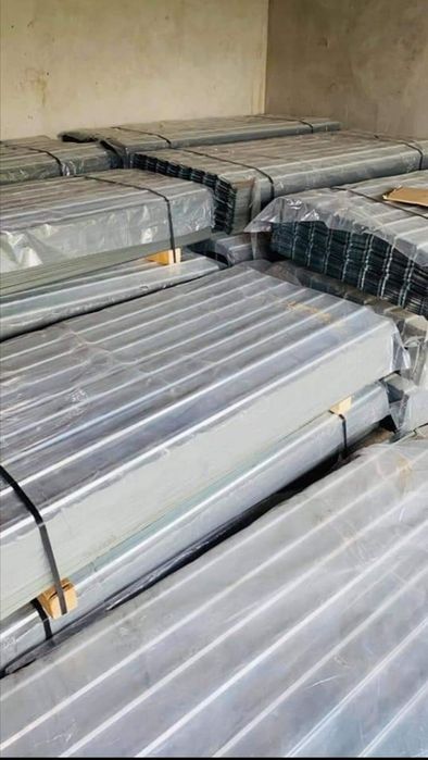 Tabla cutata colorata și zincata