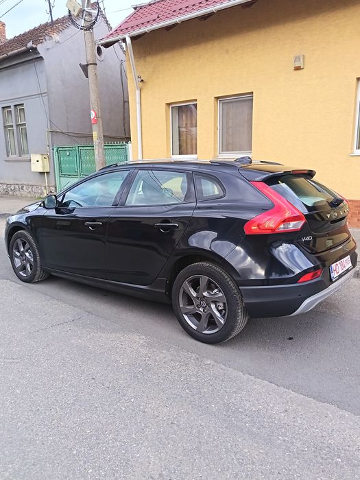 Volvo V40 Cross Country*Af.2016*1.6 D*116 Cp*Xenon*Piele*Navi*Clima*Led*Pilot!