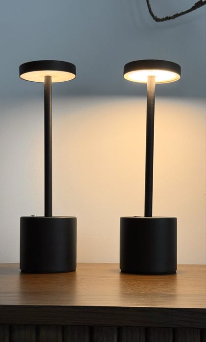 Настолна лампа за маса безжична