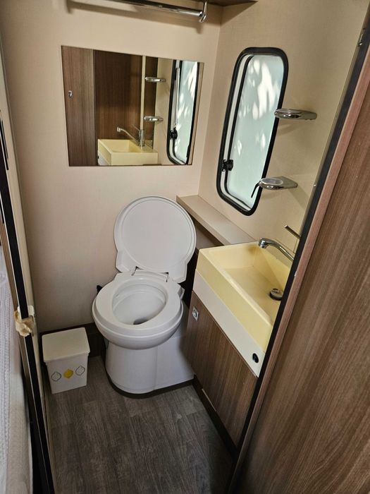 Camper CHAUSSON 625 FLASH motor Fiat 2.2 multijet, 68000km, 45700 €