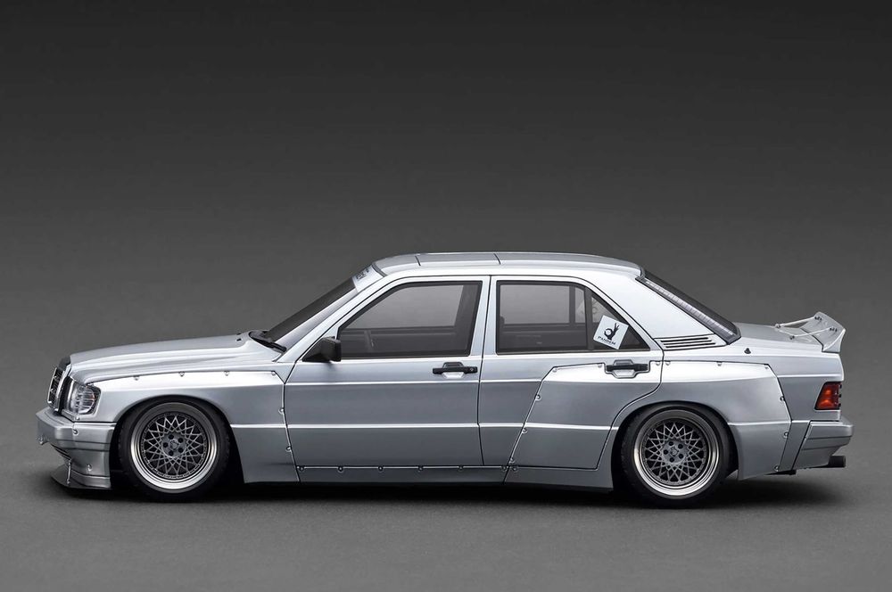 1/18 Mercedes 190e Pandem - Колекционерски модел - Ignition Model