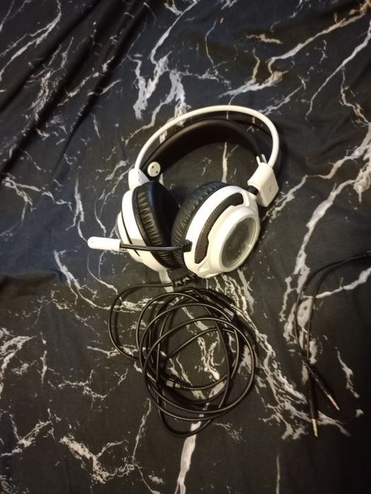 Продам игровые наушники