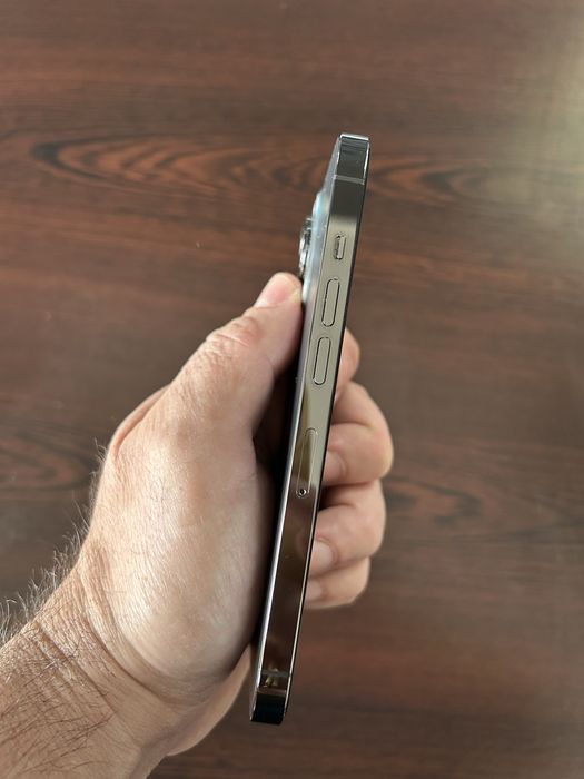 Iphone 13 pro Graphite, като нов, с гаранция