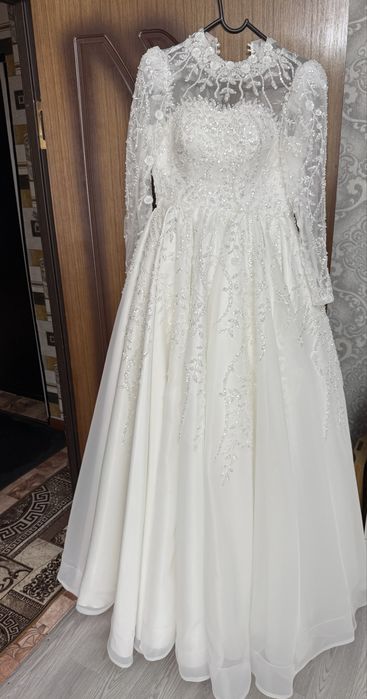 Продам свадебное платье