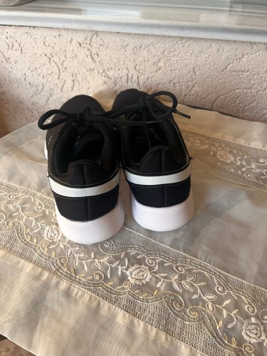 Nike 39 nomer но отговаря 38 номер