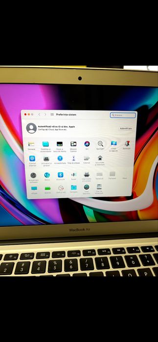 MakBook Air 13 inci .8giga ram.2014