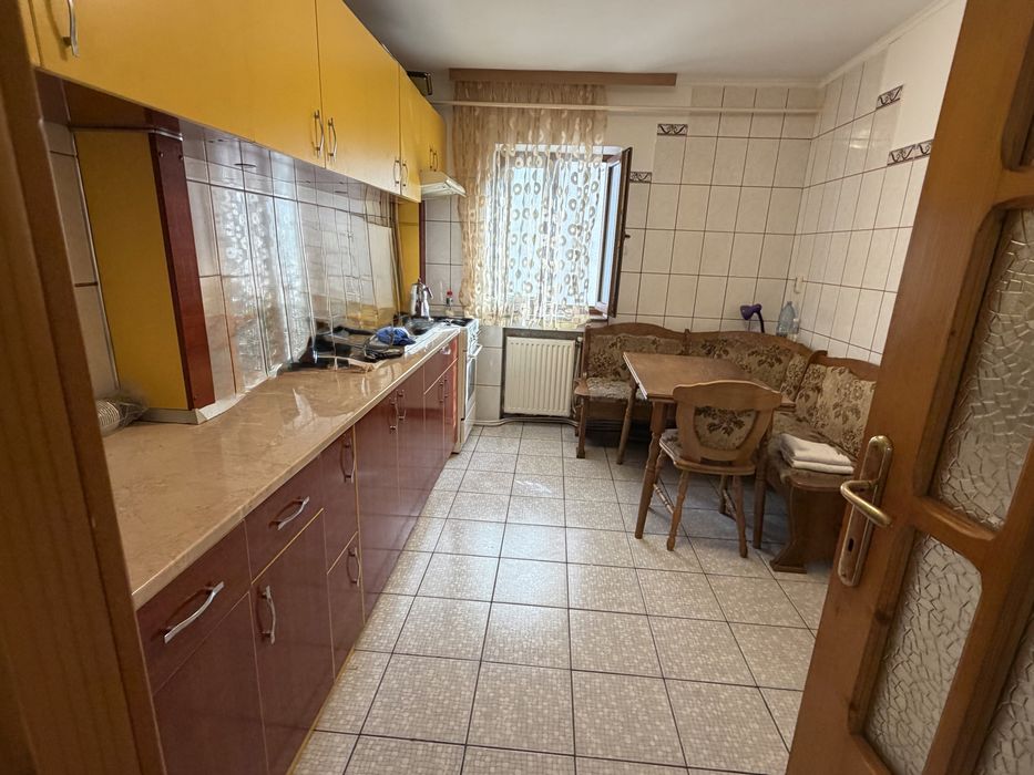 Apartament 4 camere Burdujeni