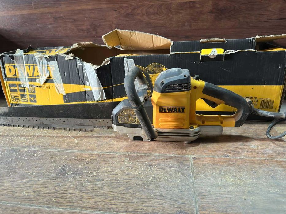 Eлектрически трион за рязане на тухли тип Алигатор Dewalt DWE397-QS