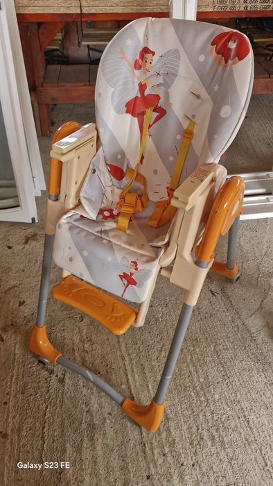 Vând scaun masa bebe