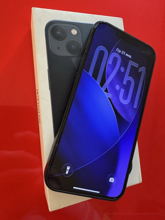 Продам Айфон 13 в идеальном состоянии