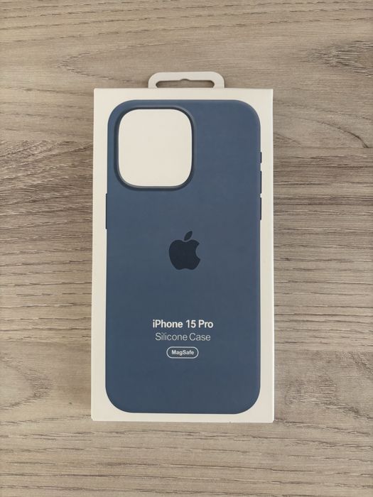 Чехлы на  Iphone