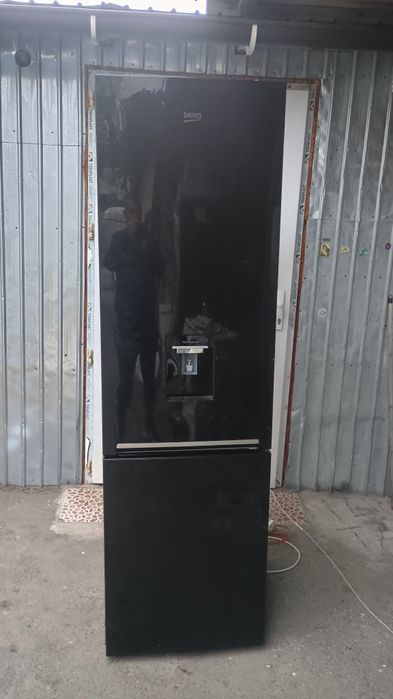 Frigider cu 2 uși Beko.Asigur Transport