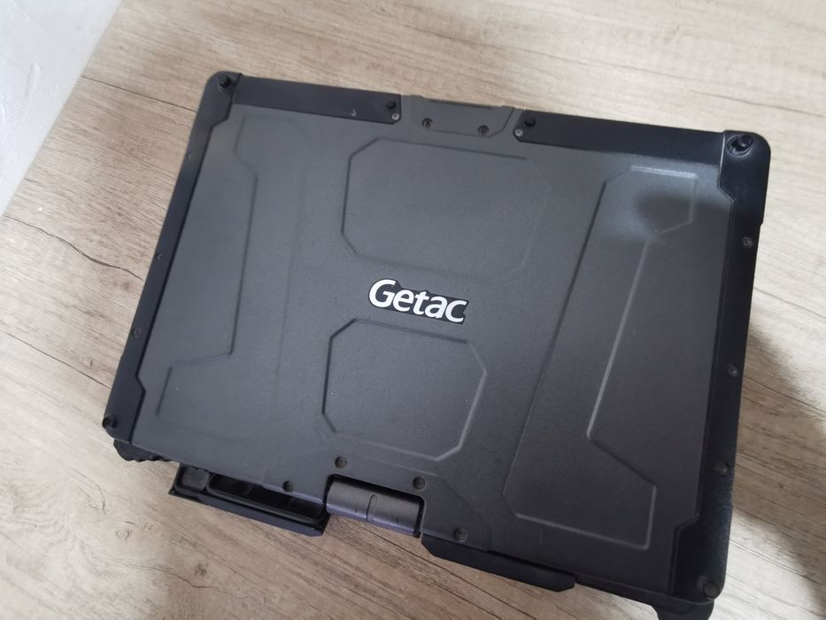 Полностью защищенный ноутбук с поворотным экраном GETAC V110 G