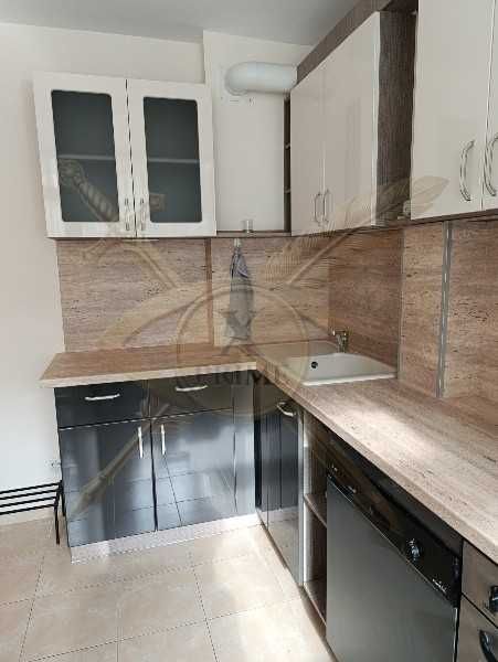 Тристаен апартамент в Спортна Зала! 21270332