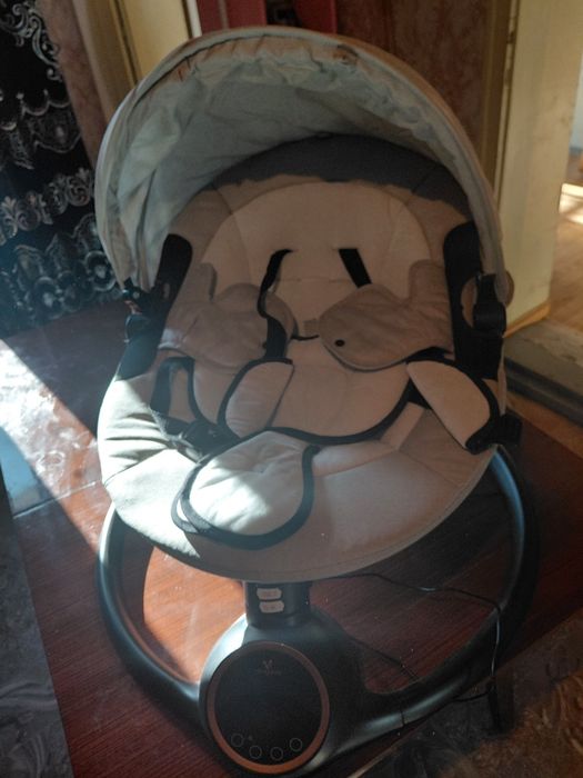 Електреческа люлка 5 степени на люлене + музика