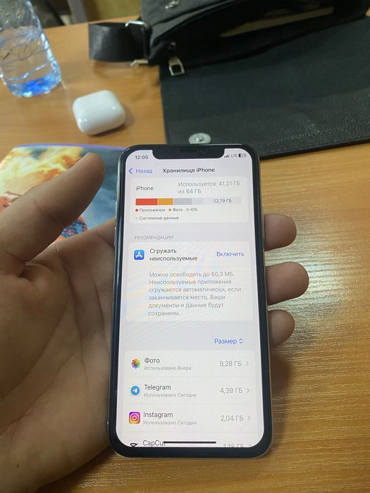 Iphone xs obmenga true tone bor face id ishlidi