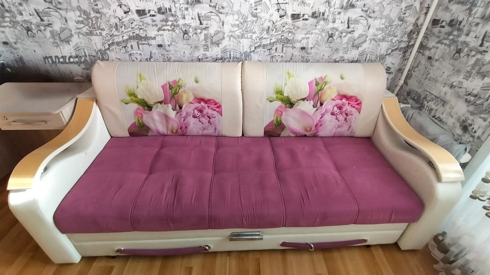 Продам диван в хорошем состоянии