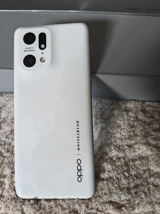 Telefon Oppo Find X5 Pro