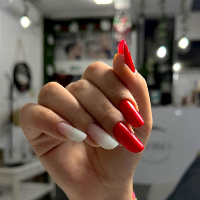 Aplic unghii cu gel