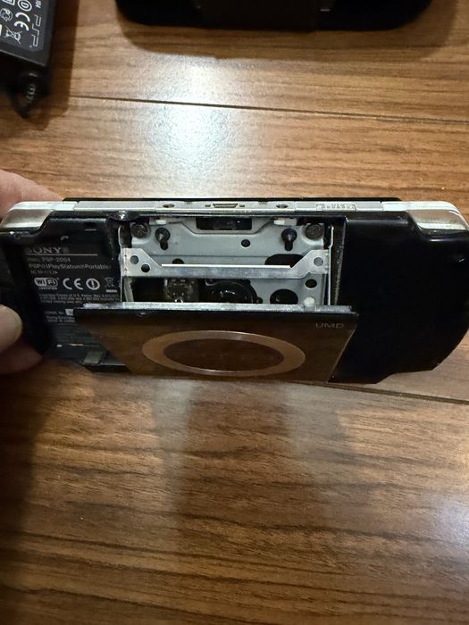 Приставка Sony PSP-2004 slim