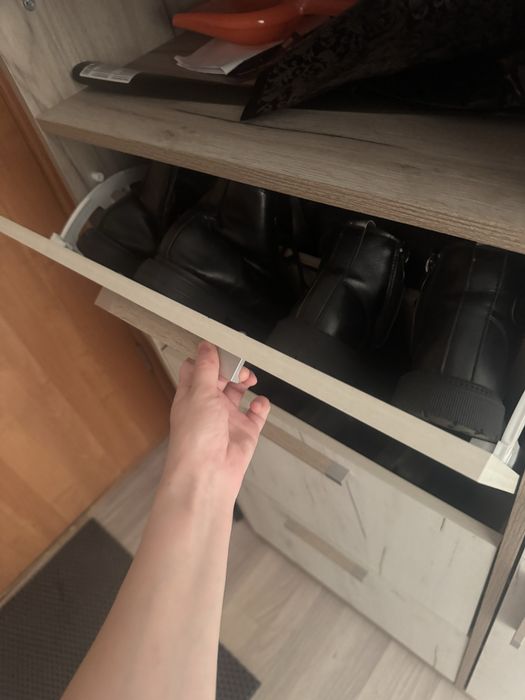 Обувница закрытая