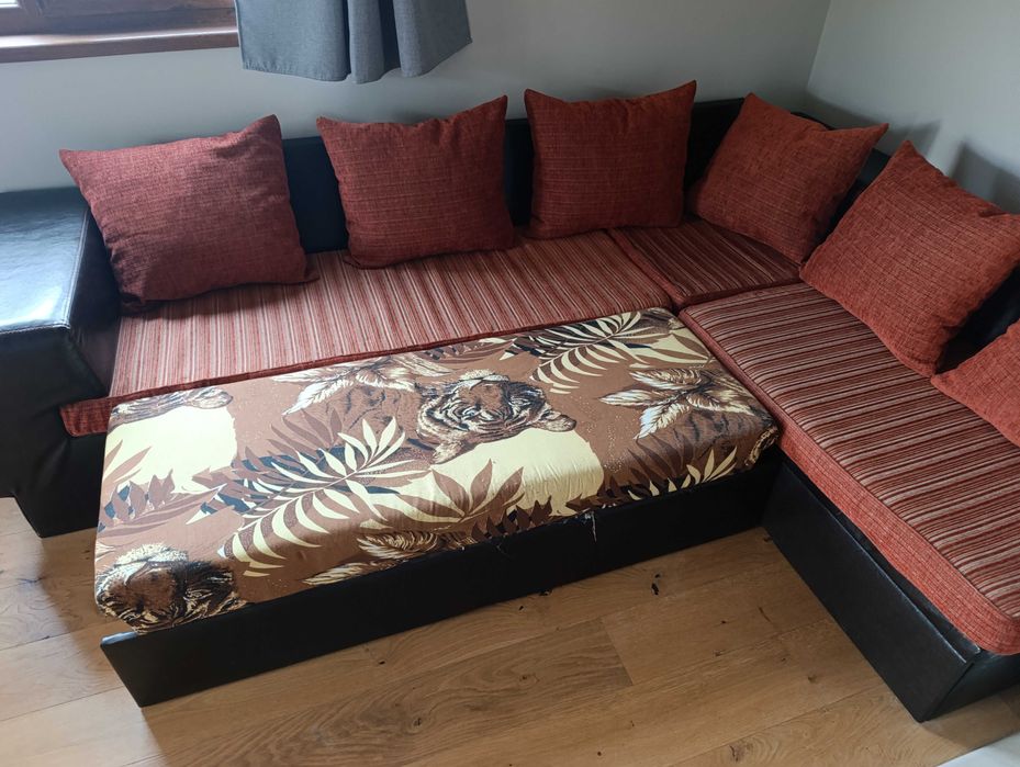 Ъглов диван с ракла и функция сън