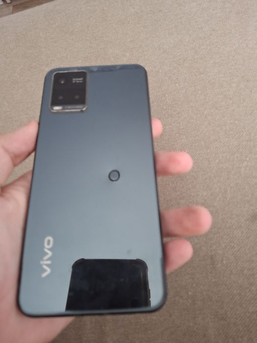 продаю телефон Vivo Y33s