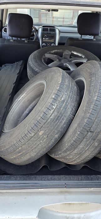 Suzuki Grand Vitara 2.0i-16V-140 cp 4x4