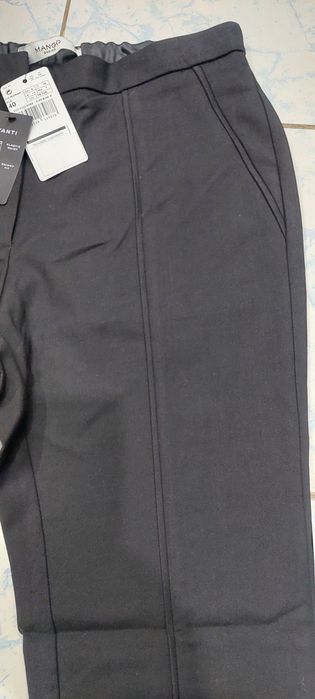 Pantalonii dama 40 Mango