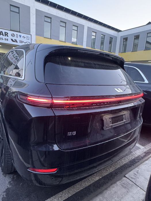 Li 7 ultra restayling