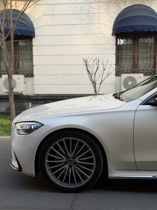Mercedes-Benz w223 s580 4matic