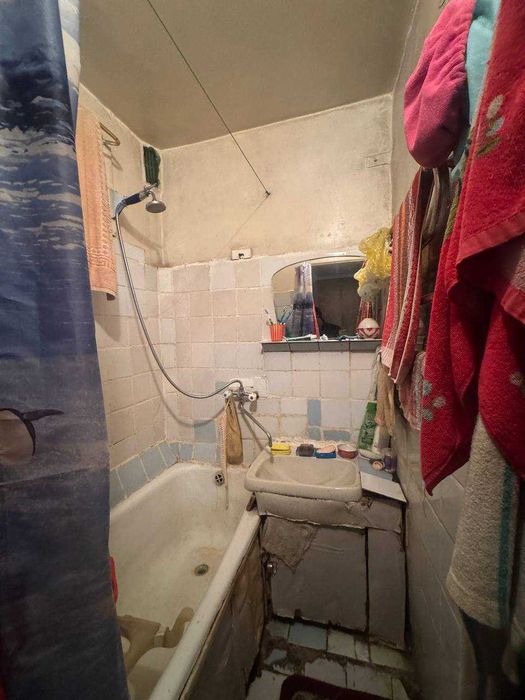 Каракамыш 3 хона/1-этаж квартира ШОШИЛИНЧ сотилади!