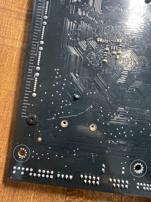 ASUS TUF Gaming B650-PLUS AM5 DDR5 – functionala!