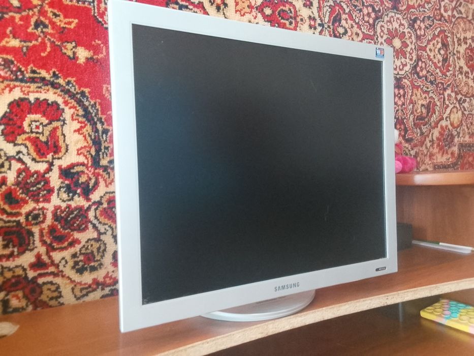 Монитор Samsung.