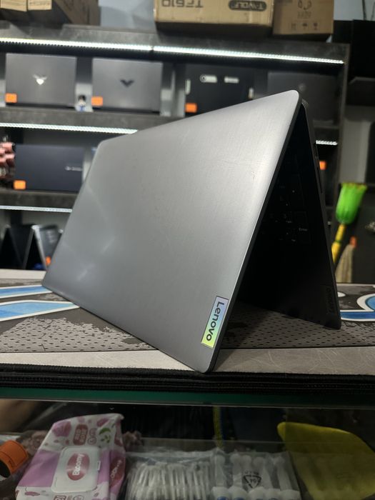 Офисный ноутбук Lenovo Ideapad 3 Intel core i3-1215U