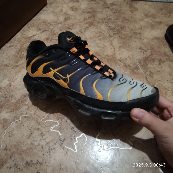 Продам Naik air max plus