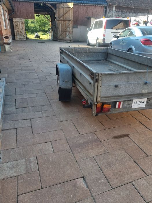 De vânzare remorcuta de 750 kg