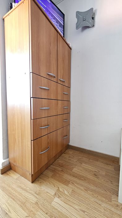 Vând dulap camera copil