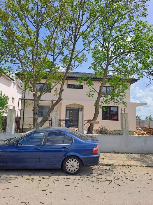 Vila de inchiriat