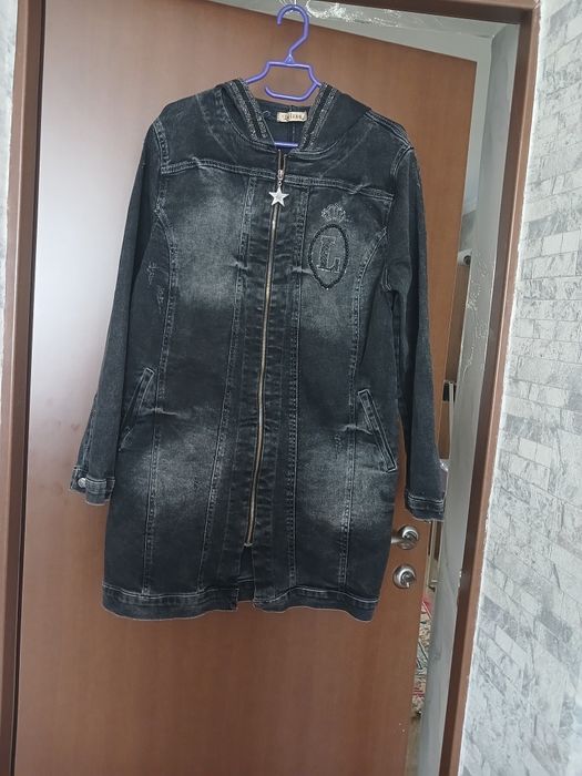 Продам джинсовую куртку производство Турция
