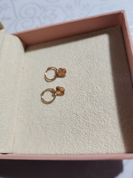 Золотые серёжки детские