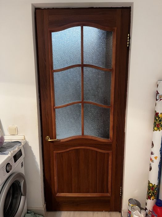 продаю 7 дверей срочно