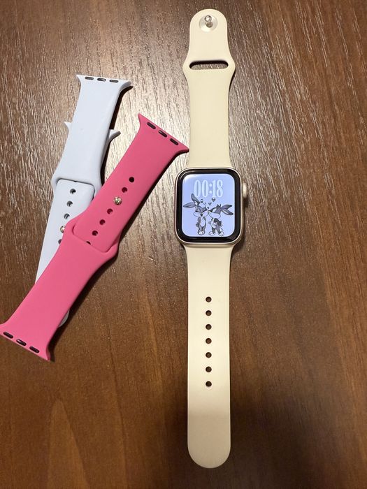 Apple watch SE 2024 40mm Starlight Aluminium GPS