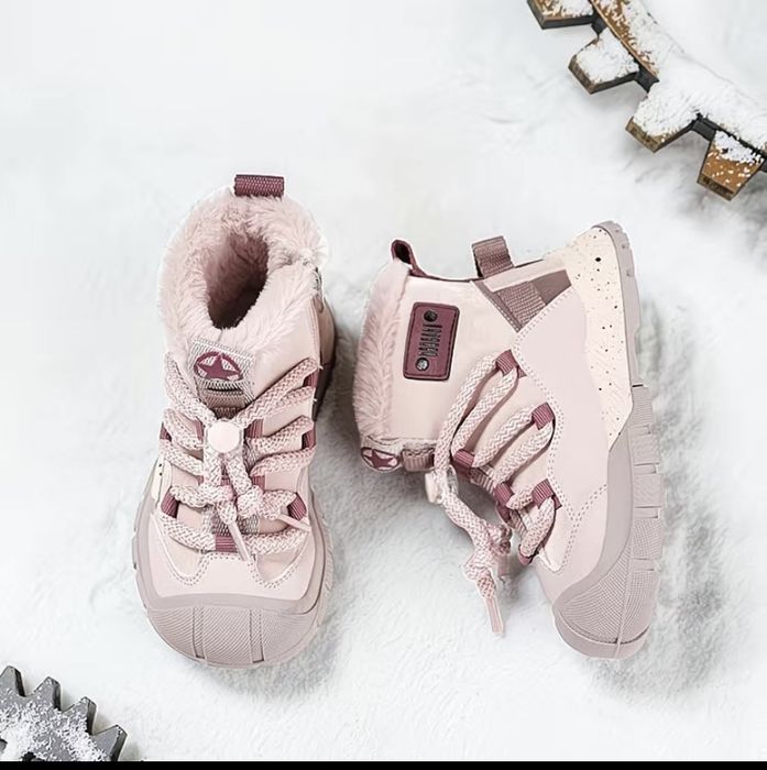 Продам сапожки на девочку