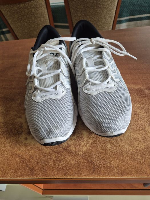 Маратонки Асикс бели