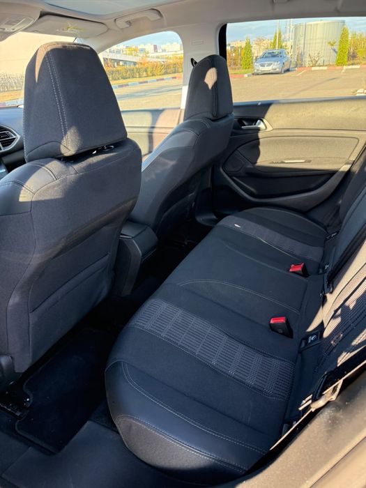 PEUGEOT 308 2018 — imagine 5