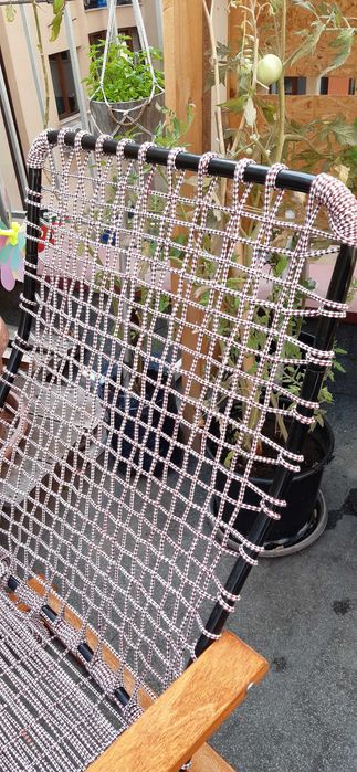 Люлеещ се стол Икеа напълно реставриран