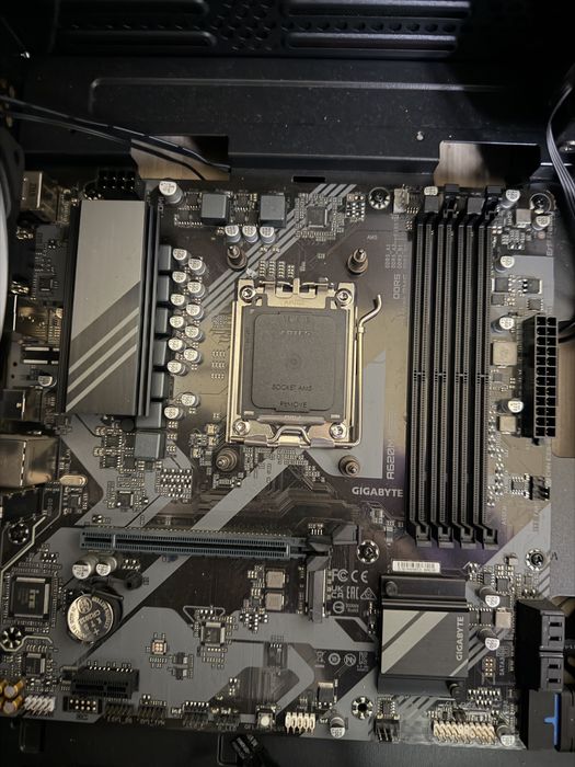 Placa de baza Gigabyte A620M DS3H socket AM5